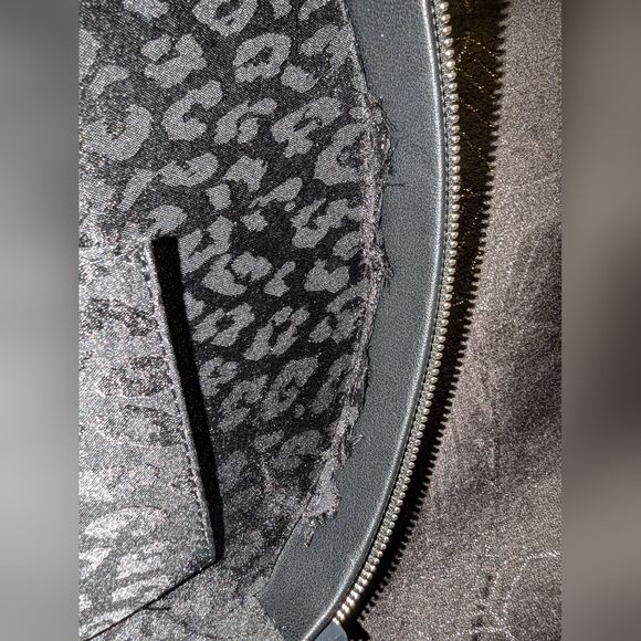 Lux De Ville Blue Black Widow Spider Web Hatbox - Picture 10 of 11